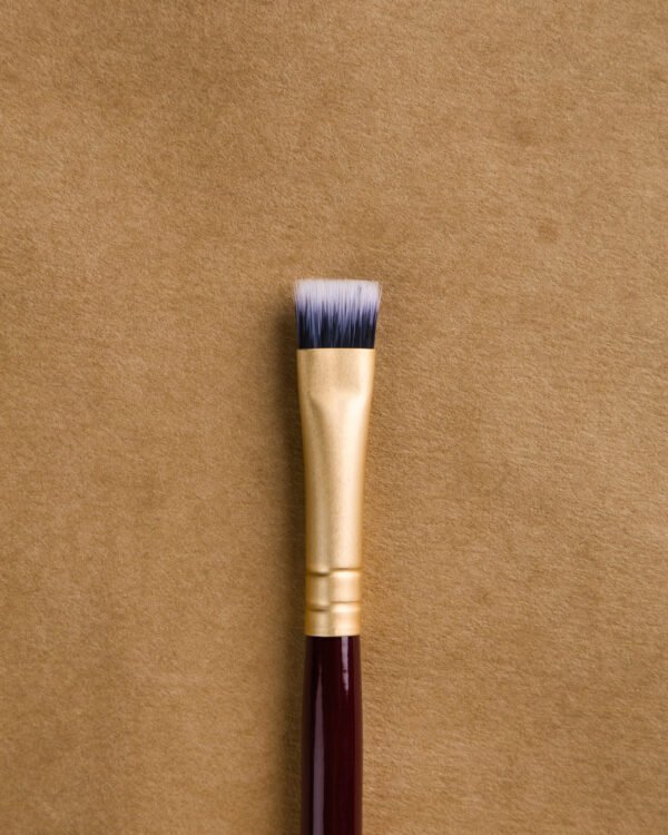Flat Lip Brush